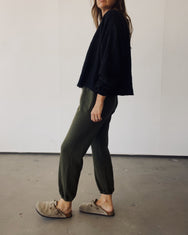 The Boxy Crop Sweatshirt Black