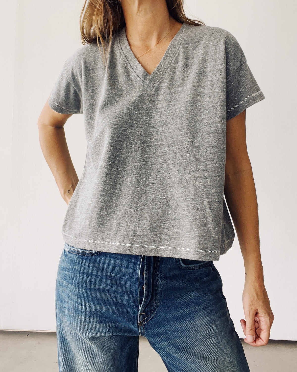 The Boxy V-Neck P.E. Grey