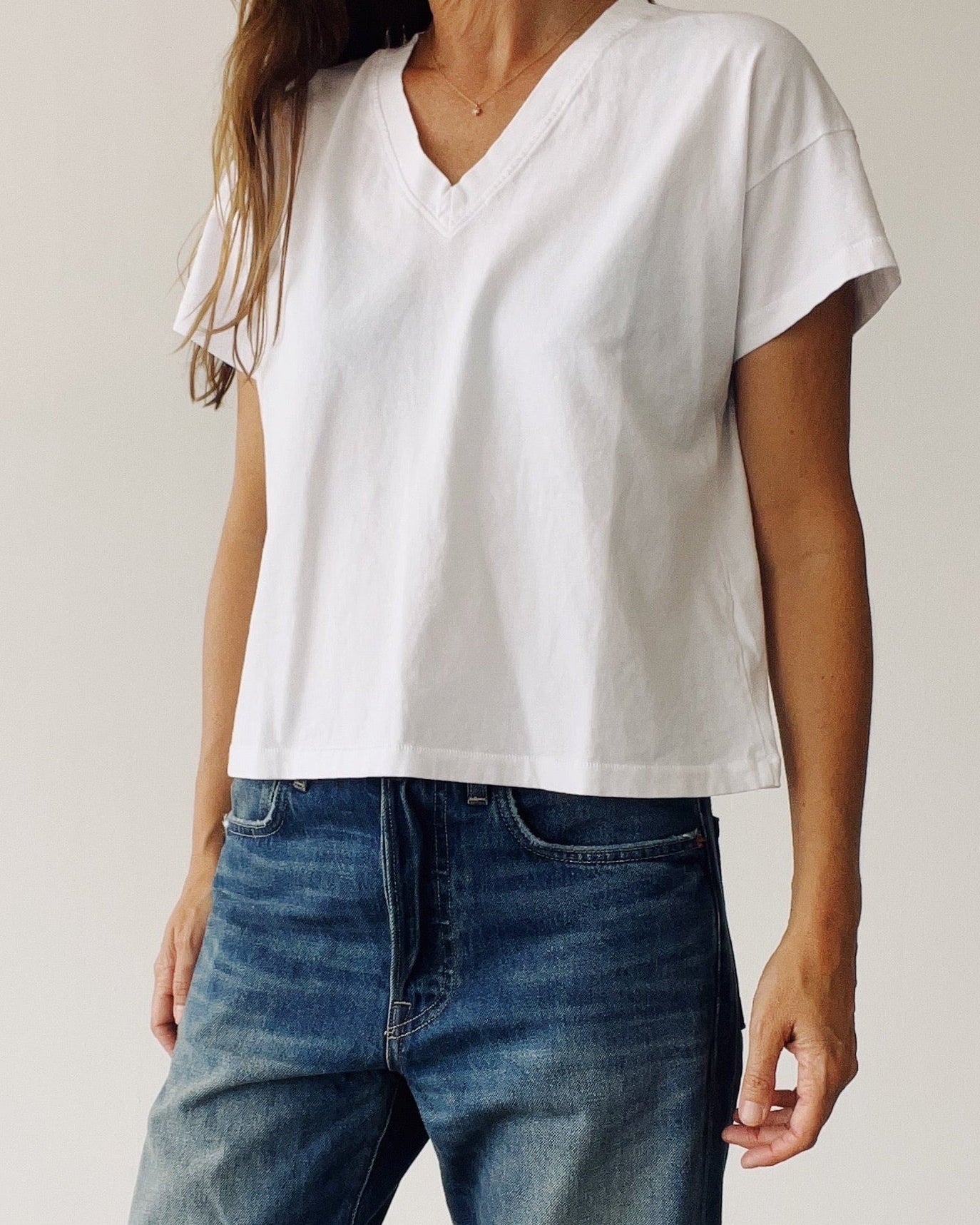 The Boxy V-Neck White